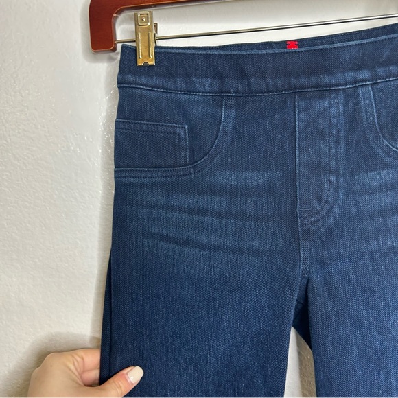 Spanx Jeanish Dark Wash Pull on Legging XS - Picture 6 of 8